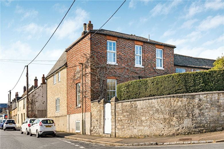 3 bedroom house, High Street, Eynsham OX29 - Available