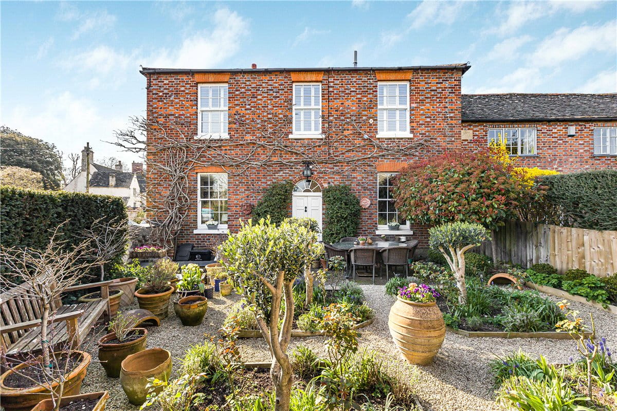 3 bedroom house, High Street, Eynsham OX29 - Available