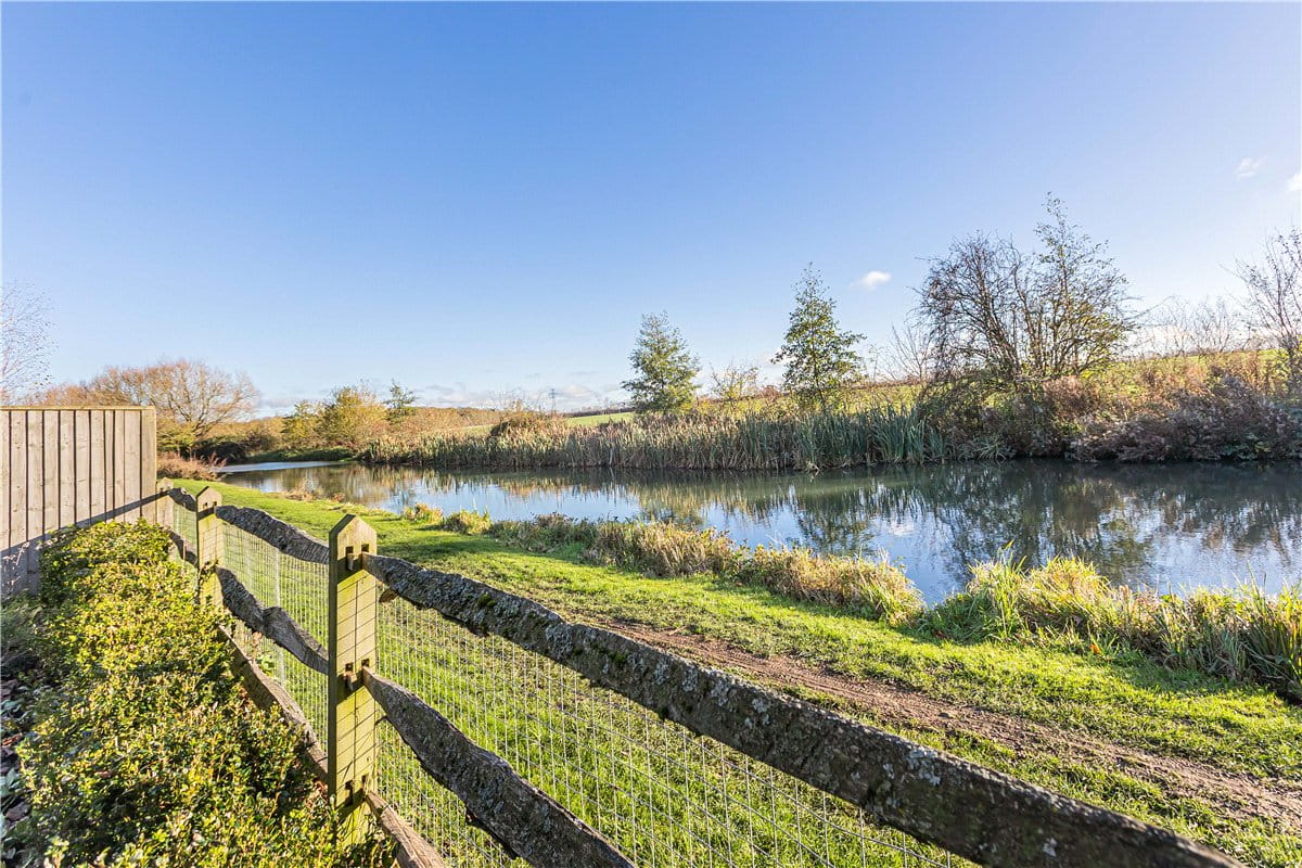 3 bedroom house, Couling Close, Yarnton OX5 - Available