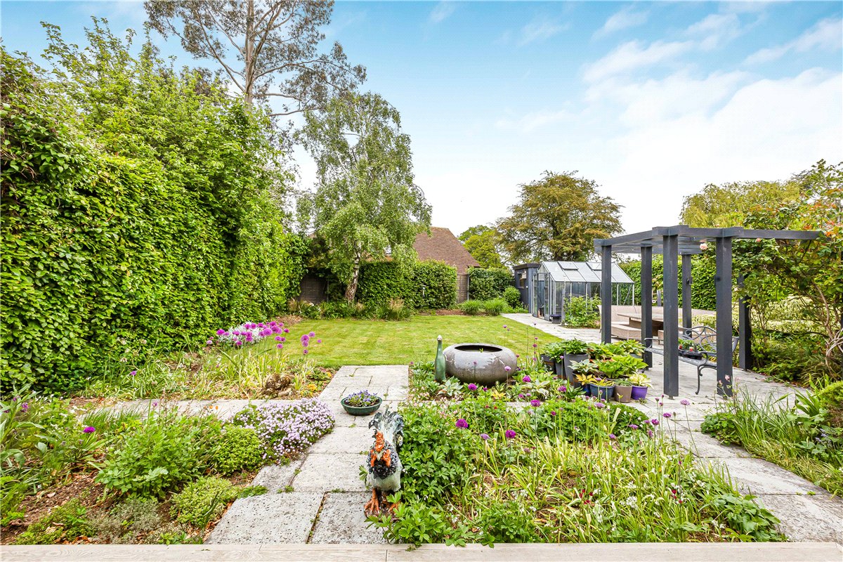 5 bedroom house, Pigeon House Lane, Freeland OX29 - Available