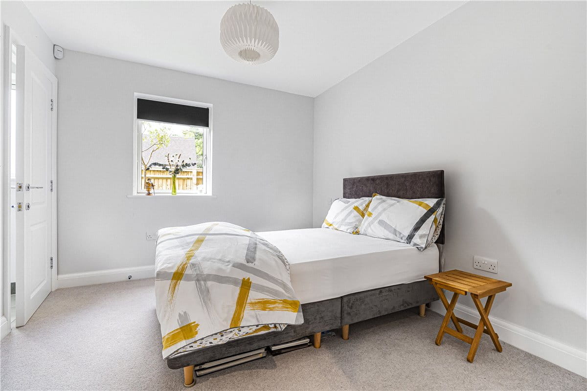 2 bedroom flat, Cumnor Hill, Oxford OX2 - Sold