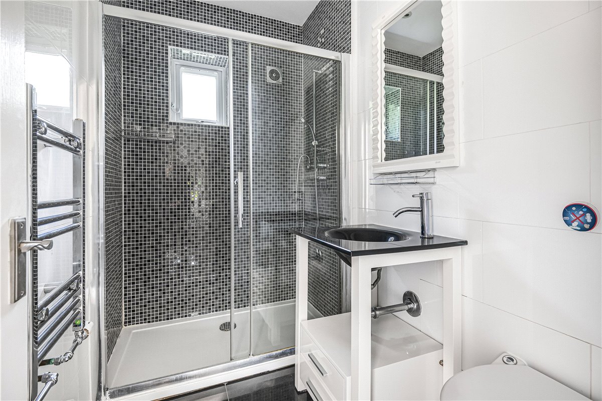 5 bedroom house, Copthall Road West, Ickenham UB10 - Sold STC