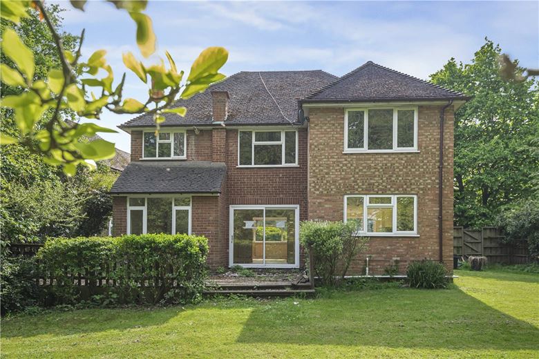 5 bedroom house, Copthall Road West, Ickenham UB10 - Sold STC