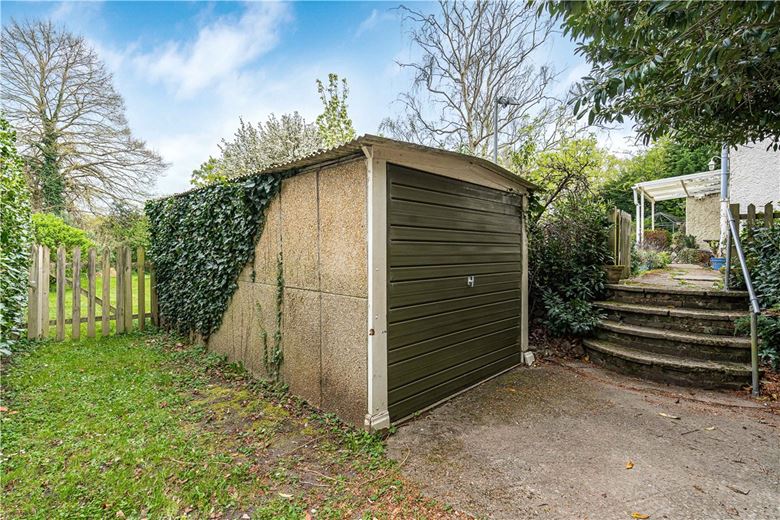 3 bedroom house, Bagley Wood Road, Kennington OX1 - Available