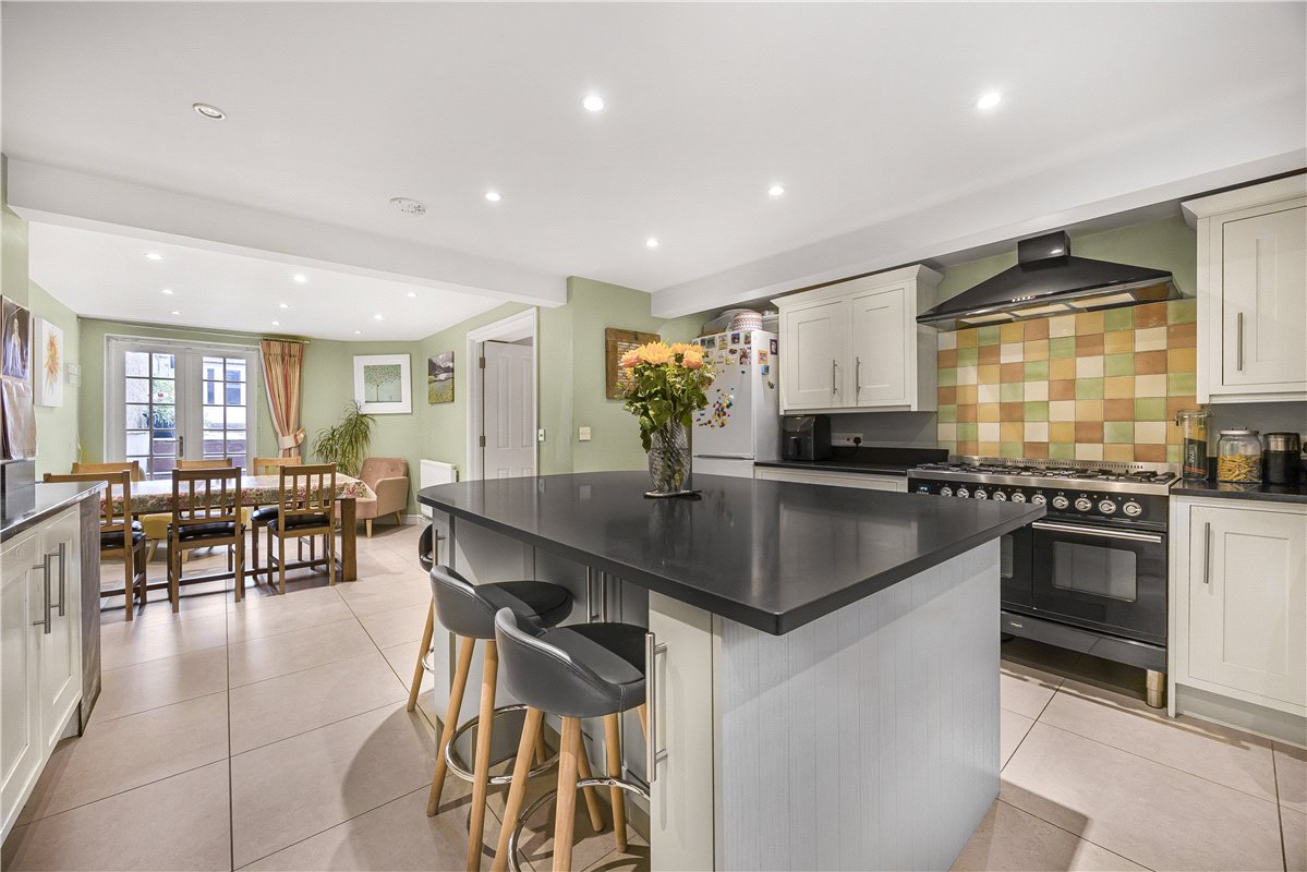 4 bedroom house, Chester Street, Oxford OX4 - Sold