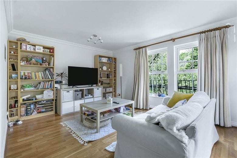 2 bedroom flat, Rewley Road, Oxford OX1 - Sold STC