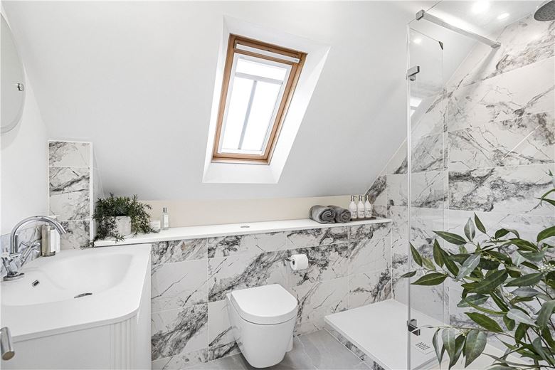 4 bedroom house, Shepherds Close, Weston-on-the-Green OX25 - Sold STC