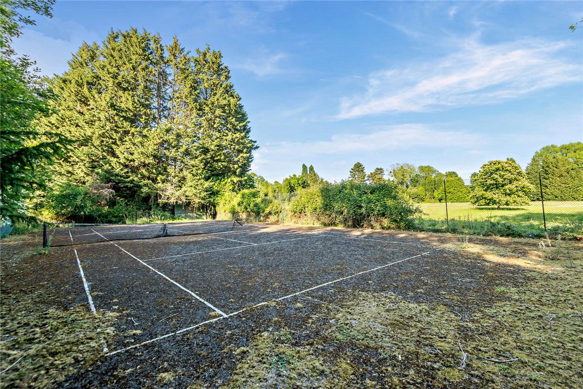 5.5 acres Country Estate, Priest Hill, Old Windsor SL4 - Available