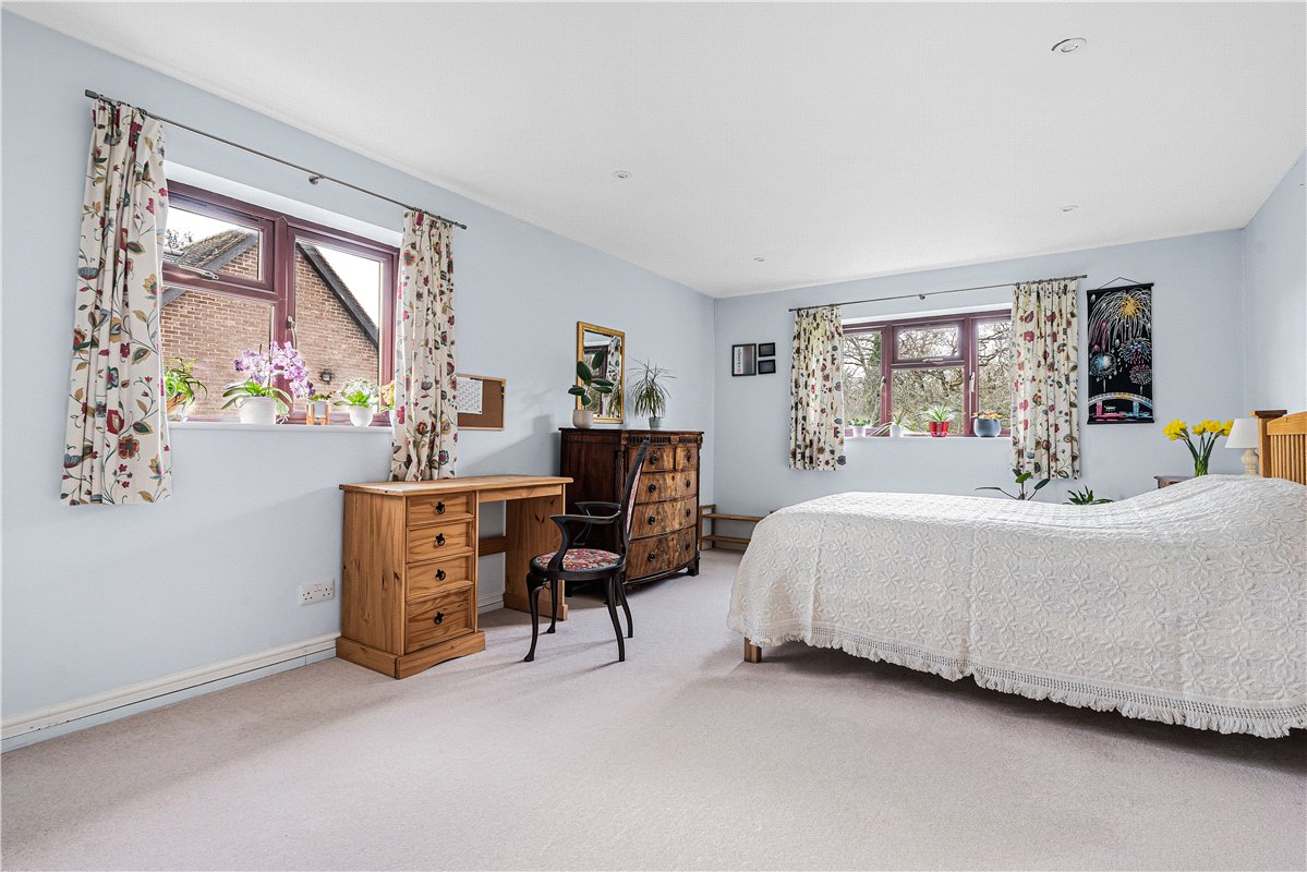 5 bedroom house, Bagley Wood Road, Kennington OX1 - Available