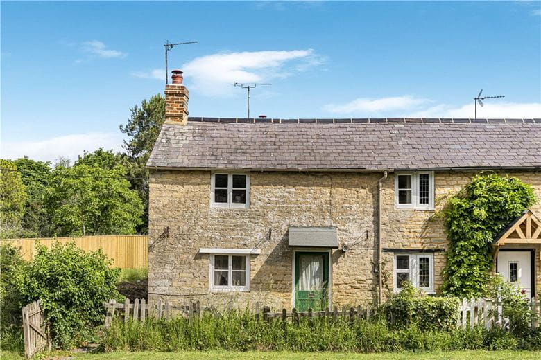 3 bedroom cottage, Barnard Gate, Witney OX29 - Sold STC