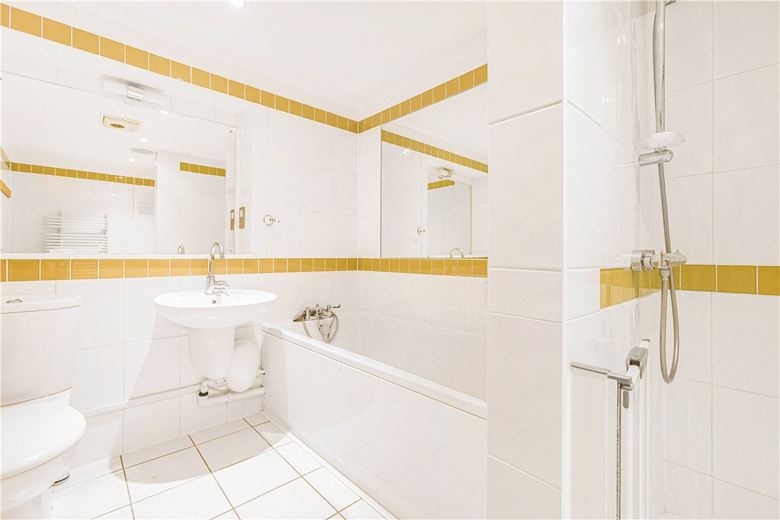 4 bedroom flat, St. Thomas Street, Oxford OX1 - Sold