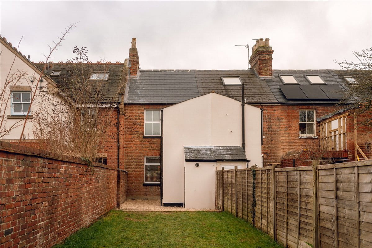 2 bedroom house, James Street, Oxford OX4 - Available
