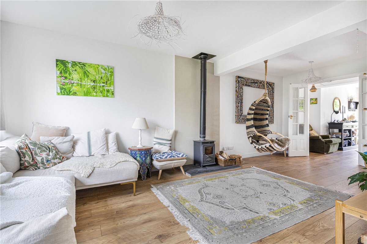 4 bedroom house, Keens Close, Enstone OX7 - Available