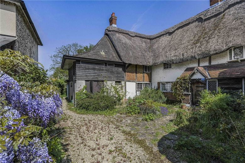 4 bedroom cottage, High Street, Long Wittenham OX14 - Available