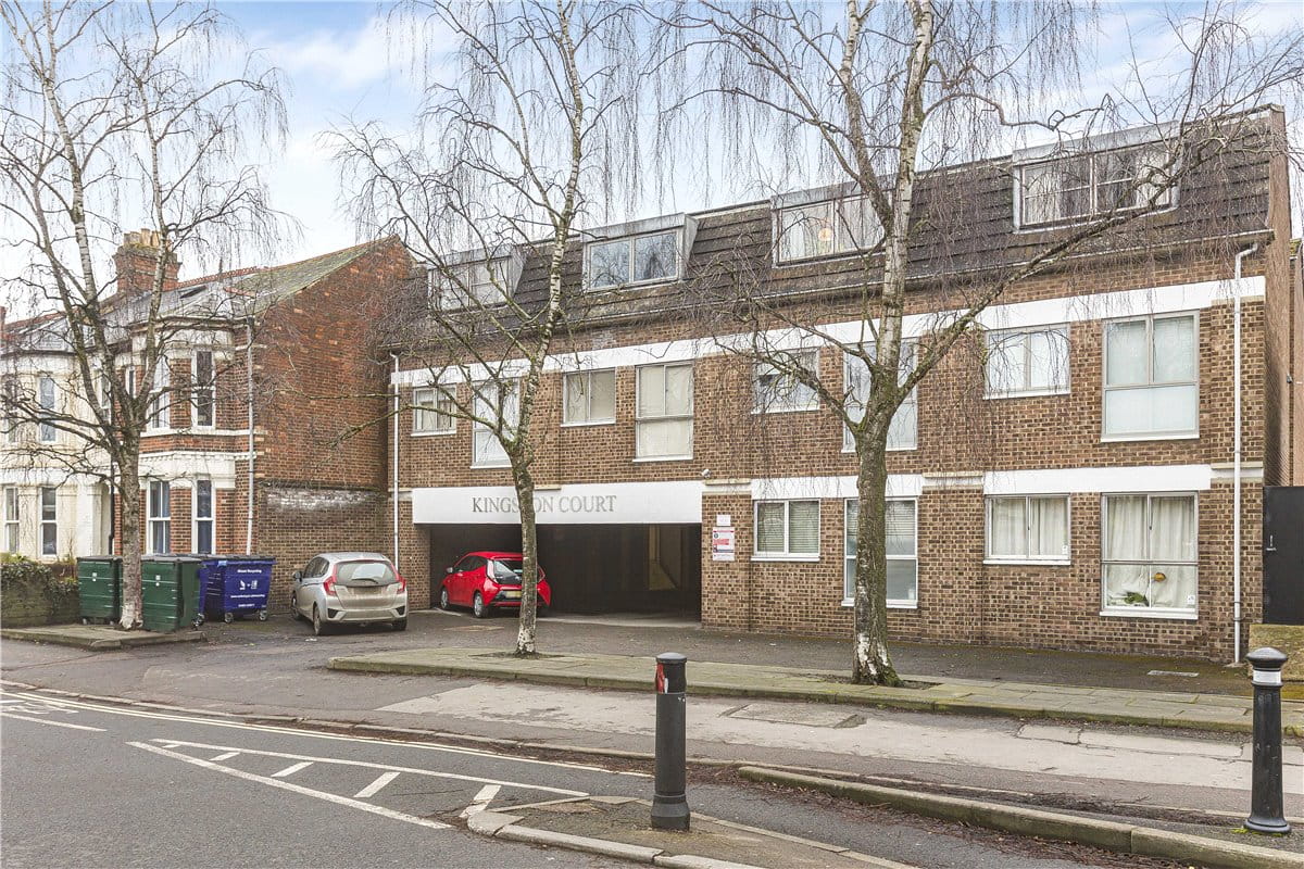 1 bedroom flat, Walton Street, Oxford OX2 - Sold