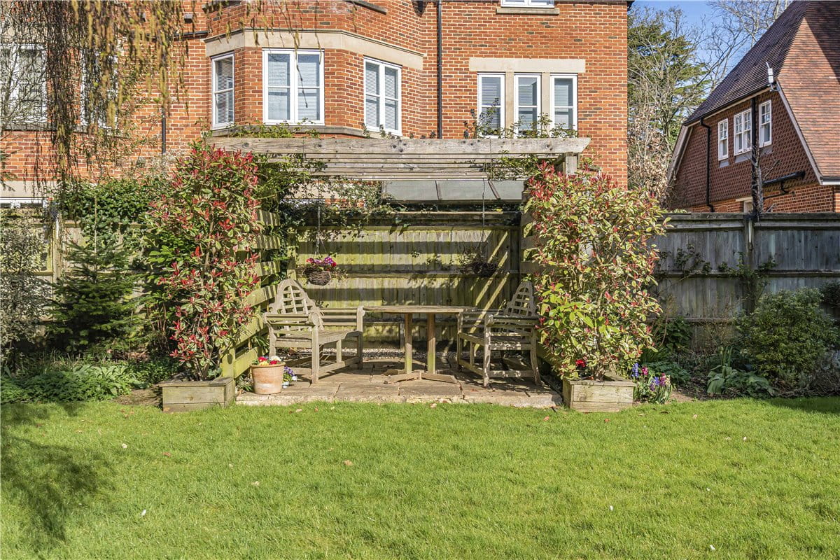 2 bedroom flat, Banbury Road, Oxford OX2 - Sold STC