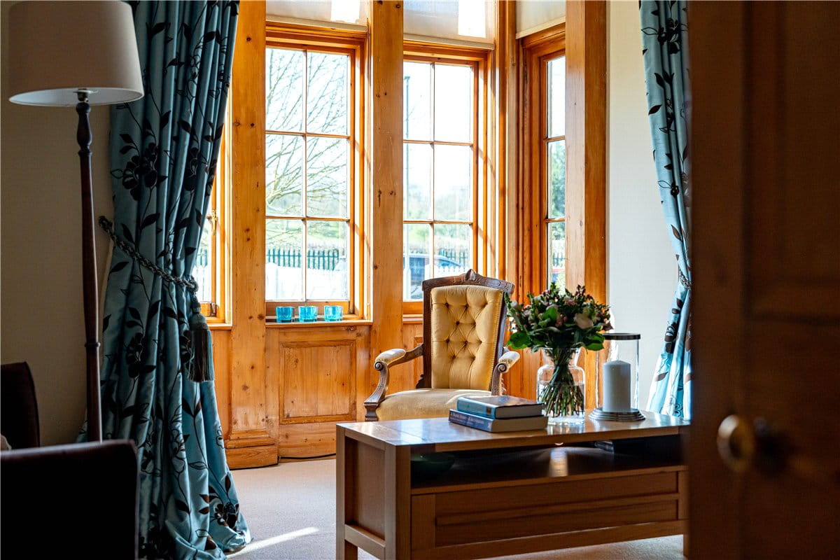 5 bedroom house, Station Yard, Steventon OX13 - Available