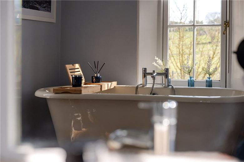 5 bedroom house, Station Yard, Steventon OX13 - Available