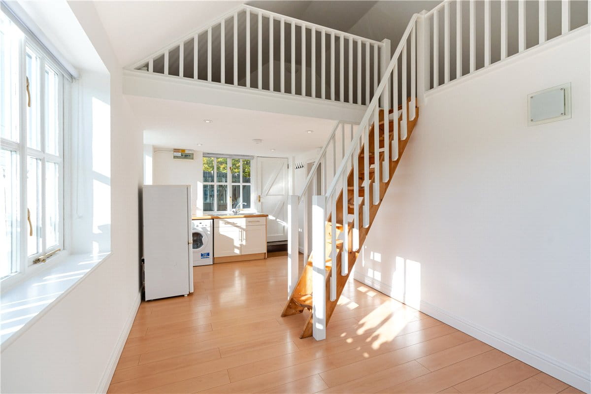 5 bedroom house, Station Yard, Steventon OX13 - Available