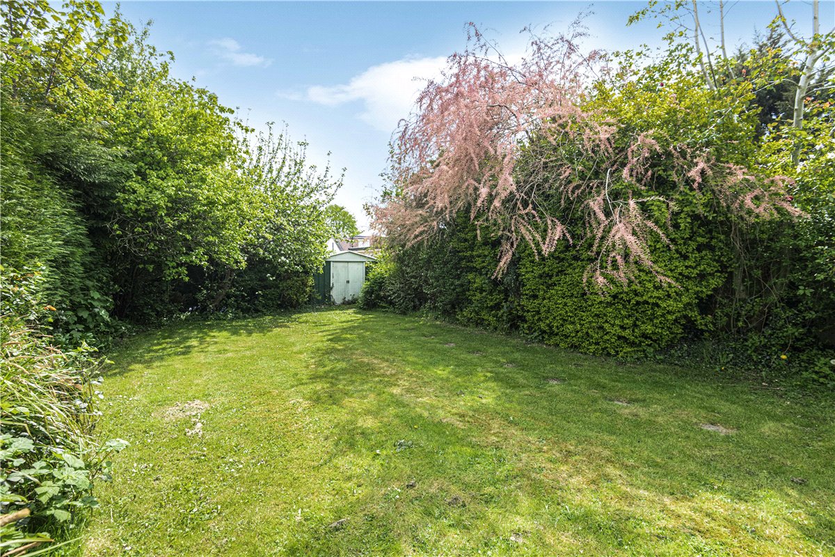 3 bedroom bungalow, Islip Gardens, Northolt UB5 - Sold STC