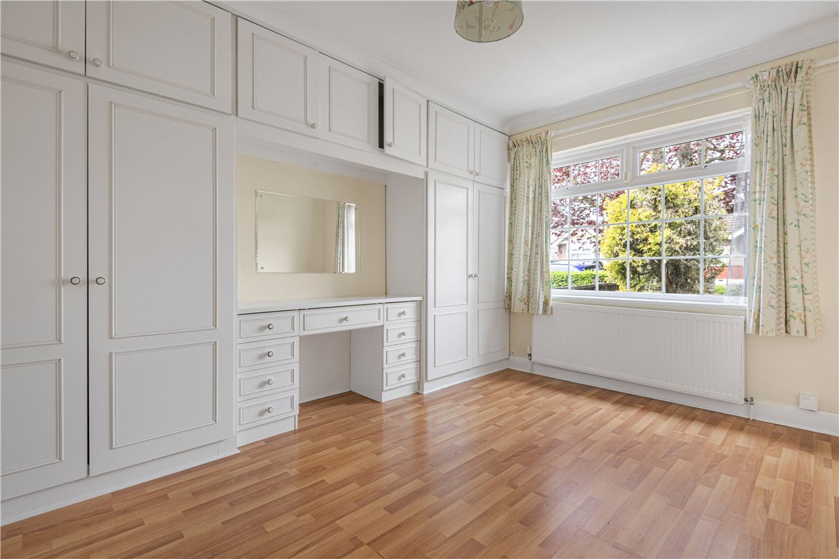 3 bedroom bungalow, Islip Gardens, Northolt UB5 - Sold STC