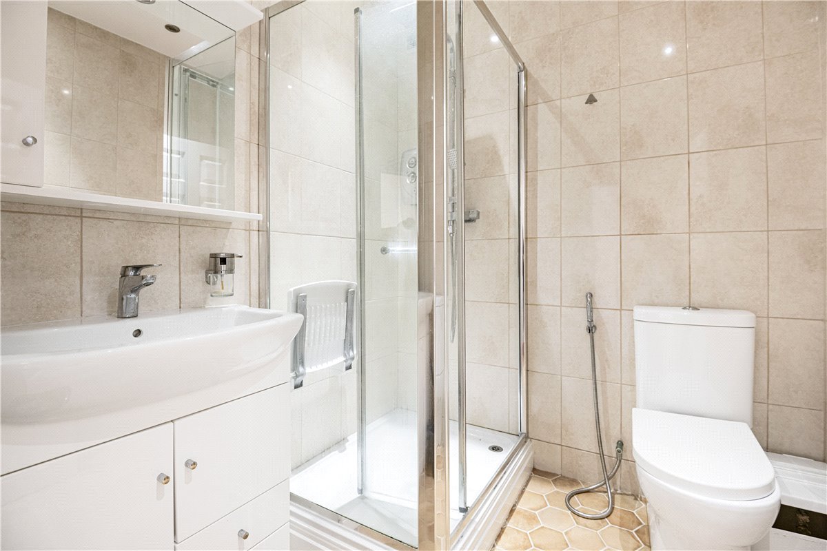 3 bedroom bungalow, Islip Gardens, Northolt UB5 - Sold STC