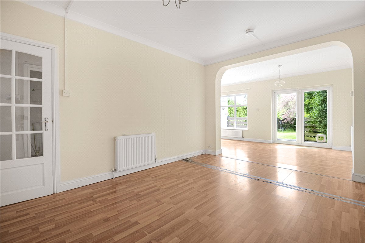 3 bedroom bungalow, Islip Gardens, Northolt UB5 - Sold STC