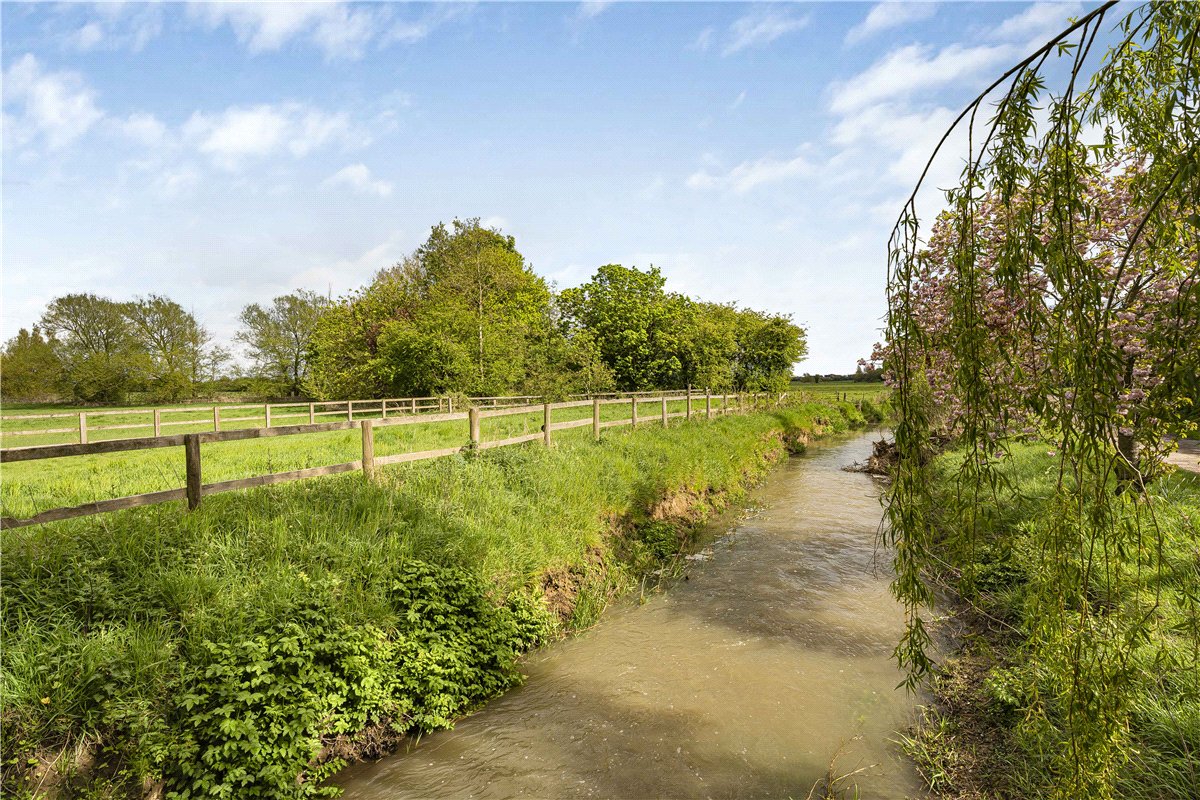 41 acres Country Estate, Mill Lane, Twyford MK18 - Available