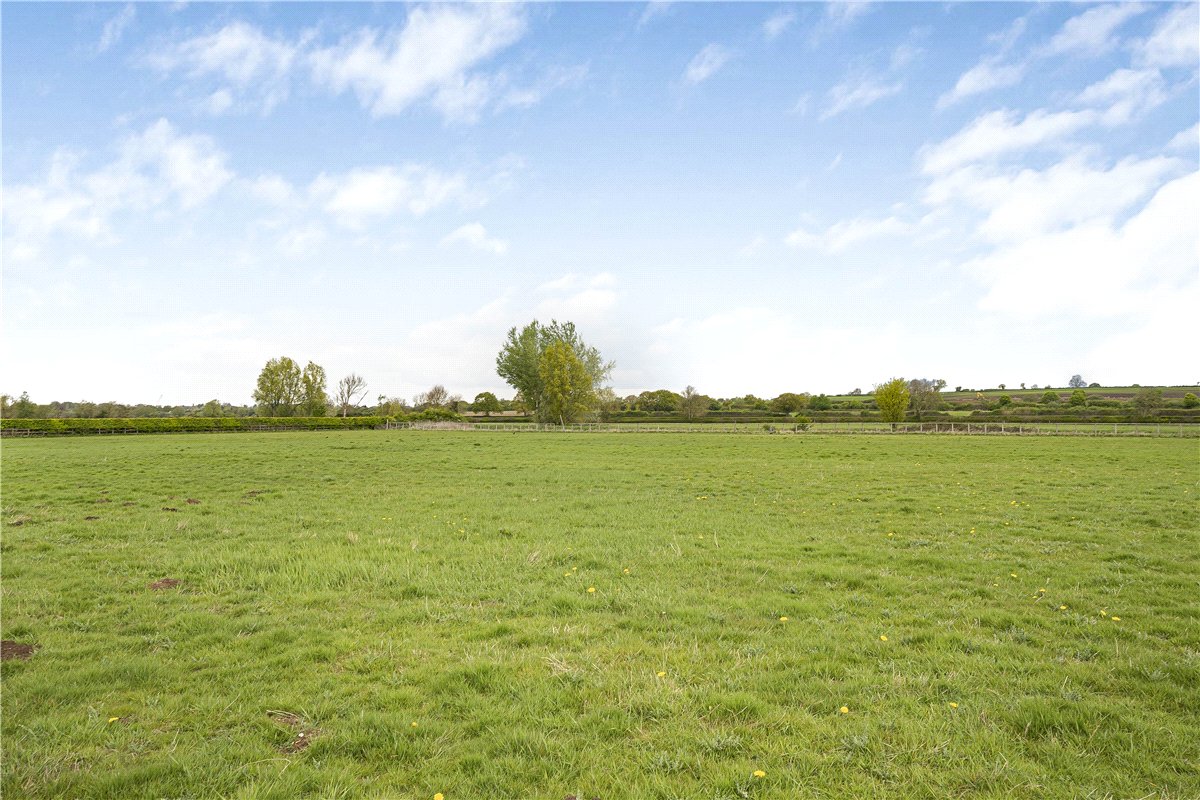 41 acres Country Estate, Mill Lane, Twyford MK18 - Available