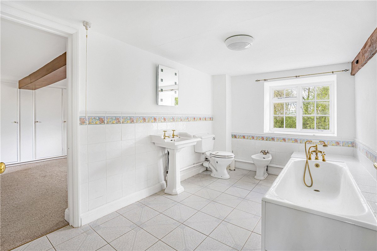 41 acres Country Estate, Mill Lane, Twyford MK18 - Available