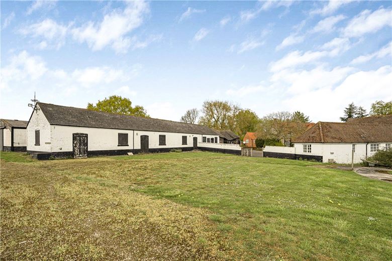 41 acres Country Estate, Mill Lane, Twyford MK18 - Available