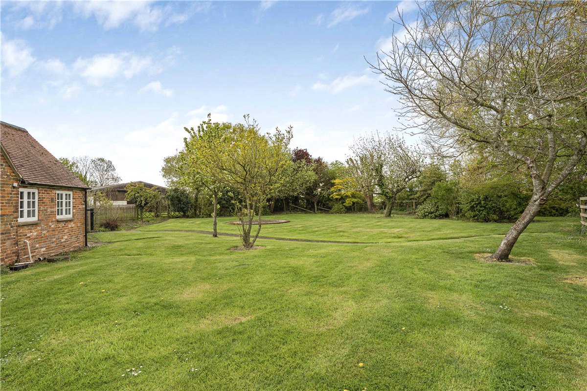 41 acres Country Estate, Mill Lane, Twyford MK18 - Available