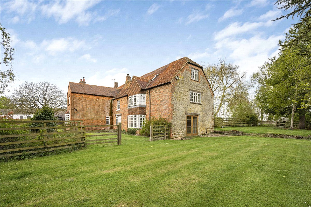 41 acres Country Estate, Mill Lane, Twyford MK18 - Available