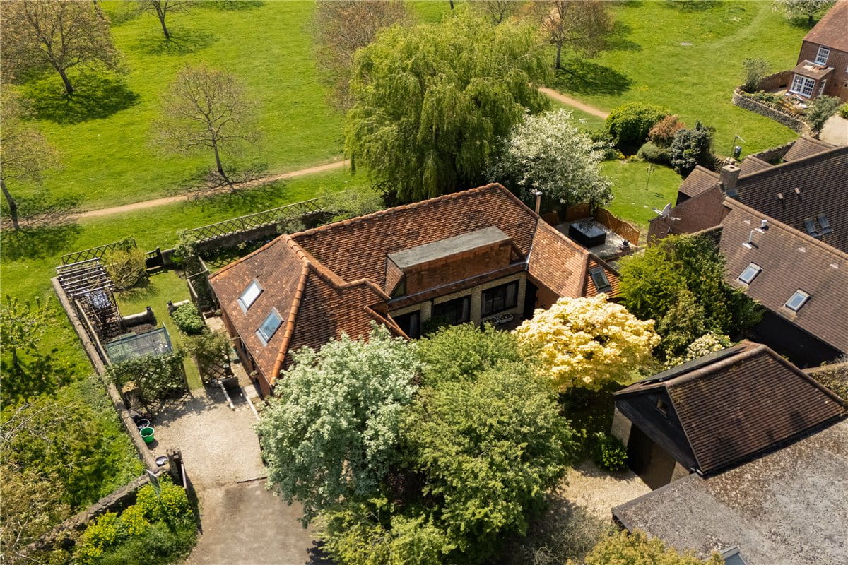 5 bedroom , Sutton Wick Lane, Drayton OX14 - Available