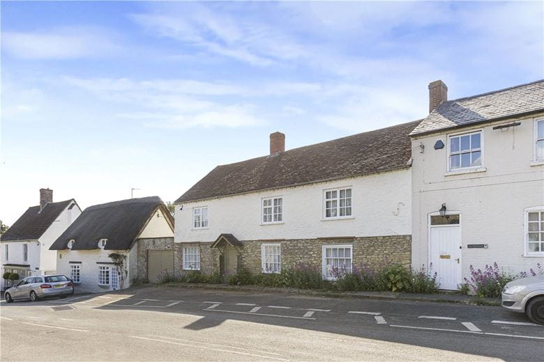4 bedroom house, The Green, Great Milton OX44 - Available