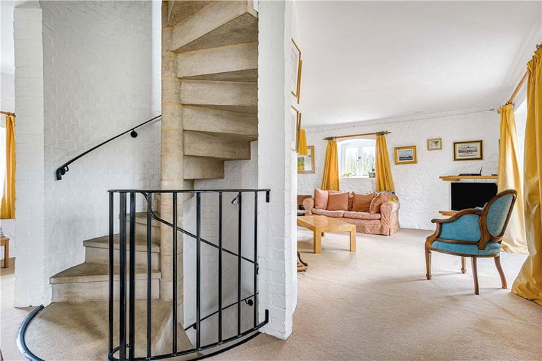 4 bedroom house, Cuddesdon, Oxford OX44 - Available