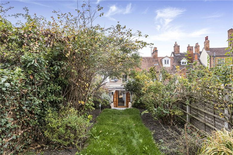 3 bedroom house, Thames Street, Abingdon OX14 - Available