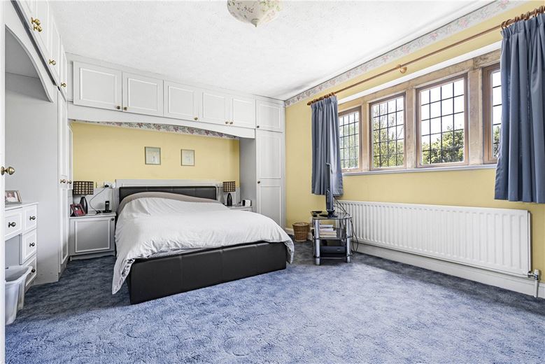 4 bedroom house, Witney Road, Ducklington OX29 - Available