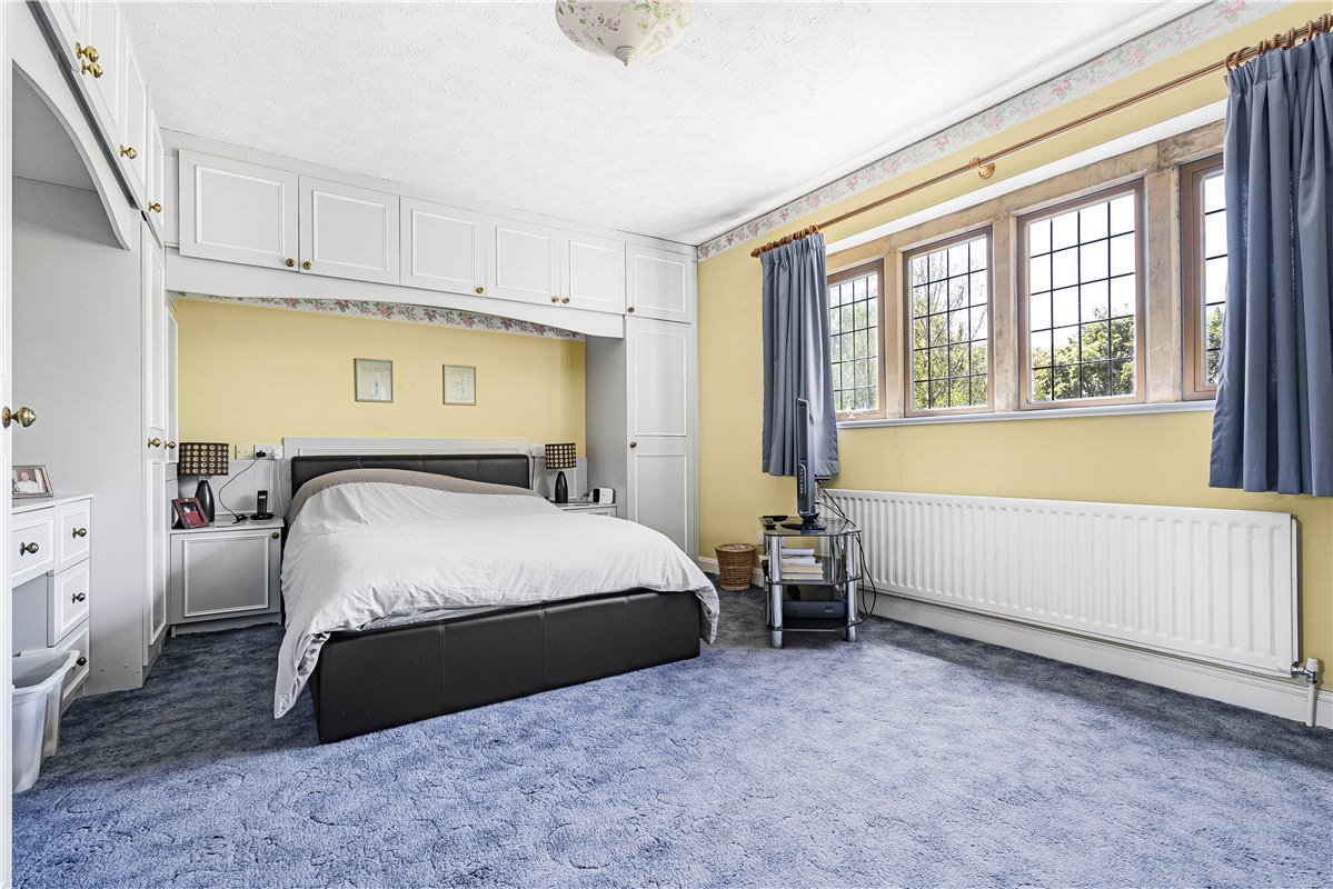 4 bedroom house, Witney Road, Ducklington OX29 - Available