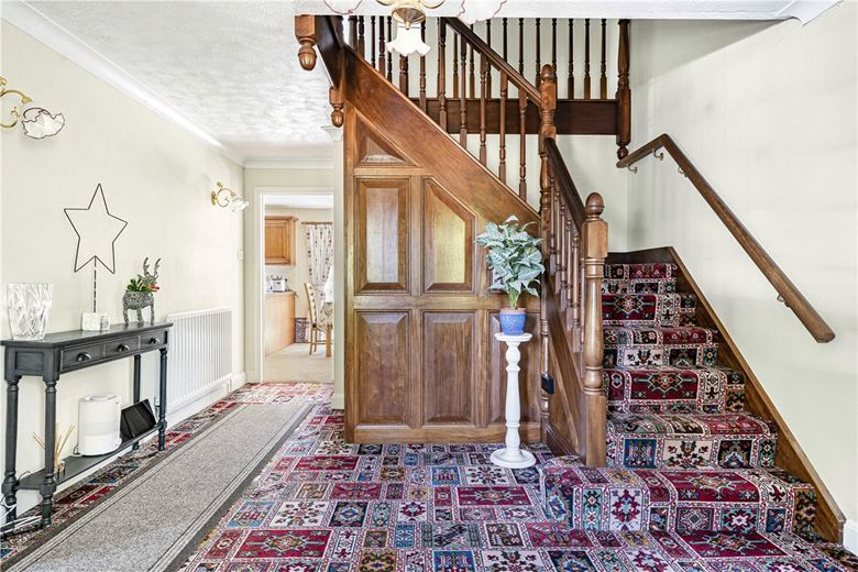 4 bedroom house, Witney Road, Ducklington OX29 - Available