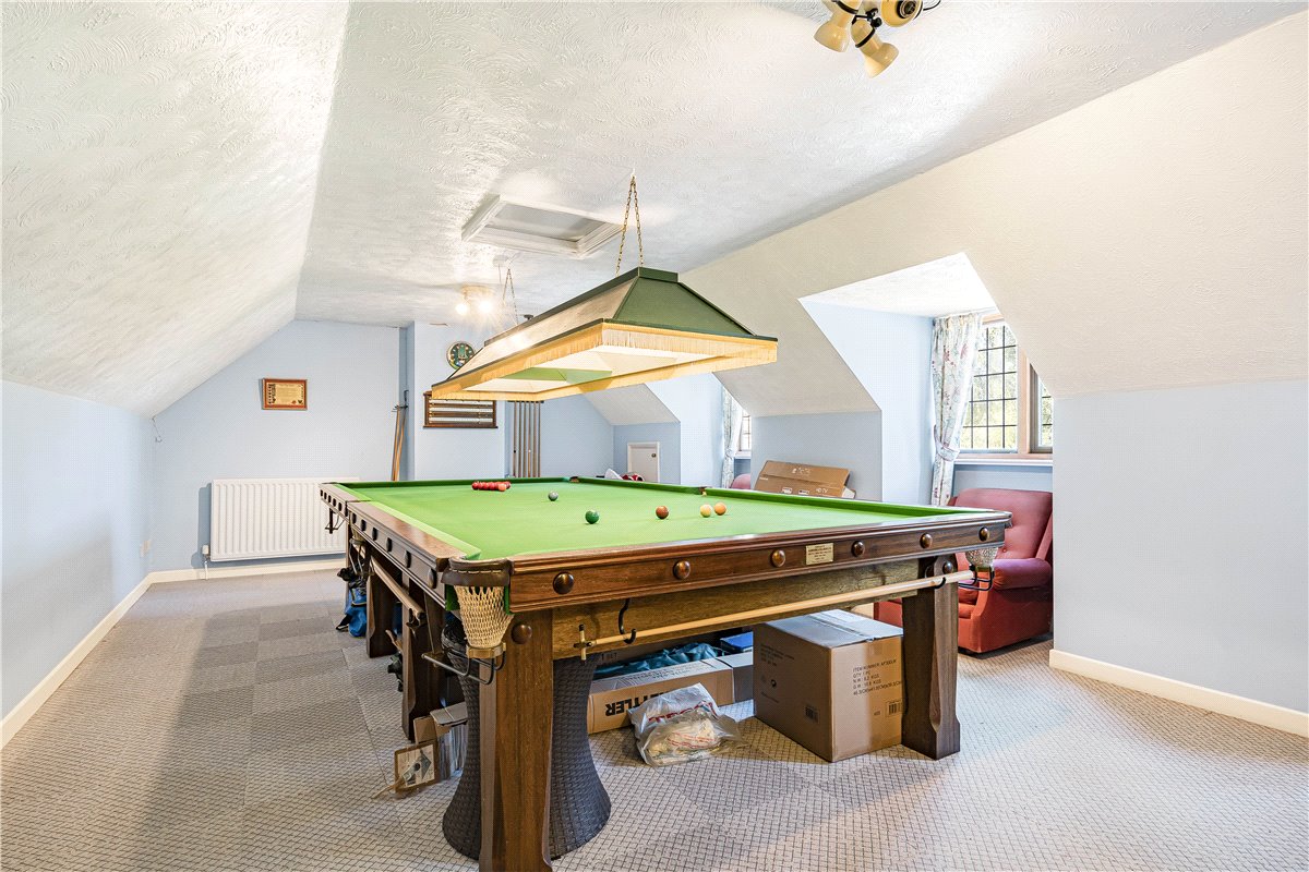 4 bedroom house, Witney Road, Ducklington OX29 - Available