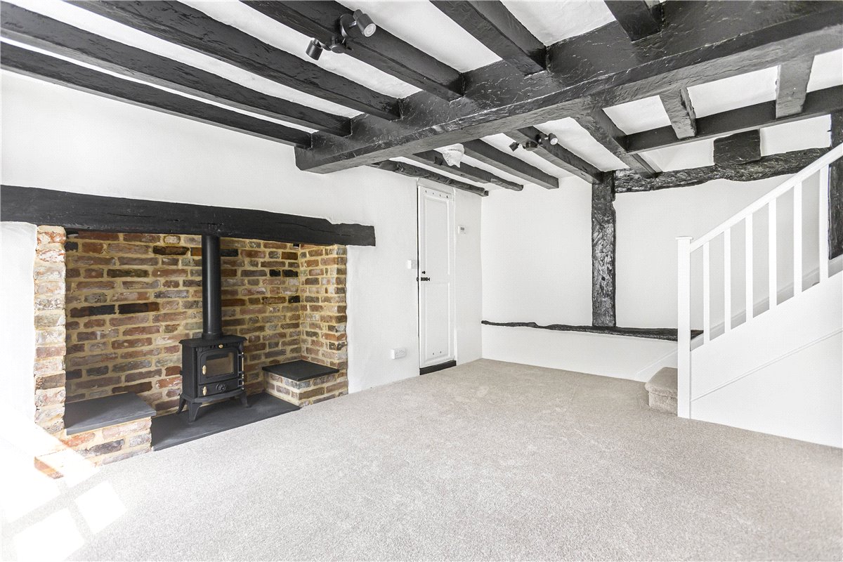 2 bedroom cottage, The Green, Sutton Courtenay OX14 - Available