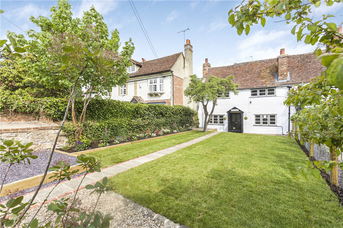 2 bedroom cottage, The Green, Sutton Courtenay OX14 - Available