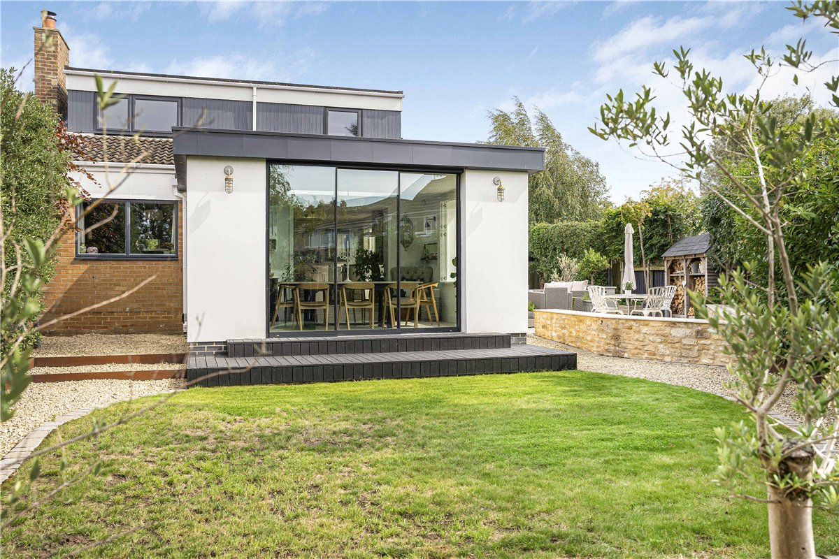 4 bedroom house, Clover Close, Cumnor Hill OX2 - Available