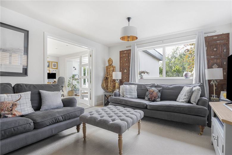 4 bedroom house, Clover Close, Cumnor Hill OX2 - Available