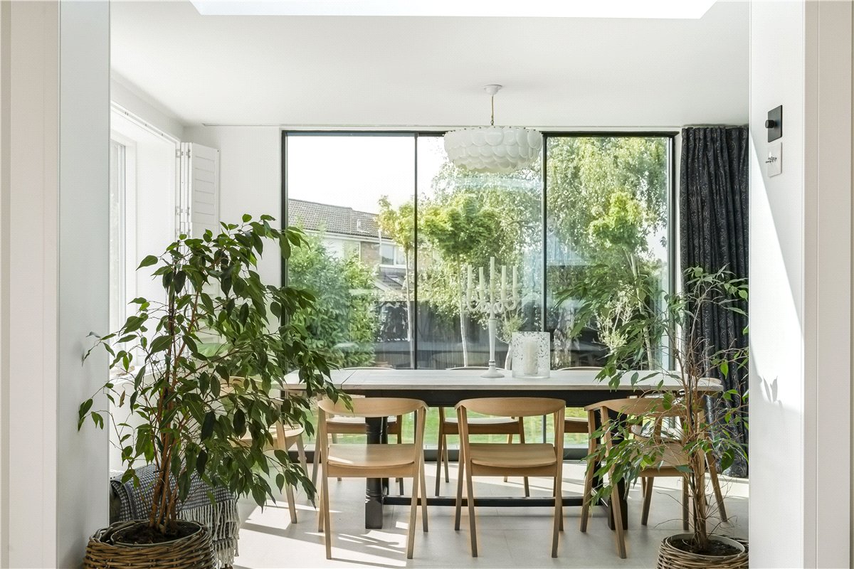 4 bedroom house, Clover Close, Cumnor Hill OX2 - Available