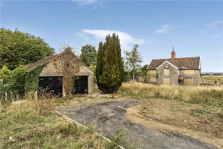 4 bedroom cottage, Queen Camel, Yeovil BA22 - Available