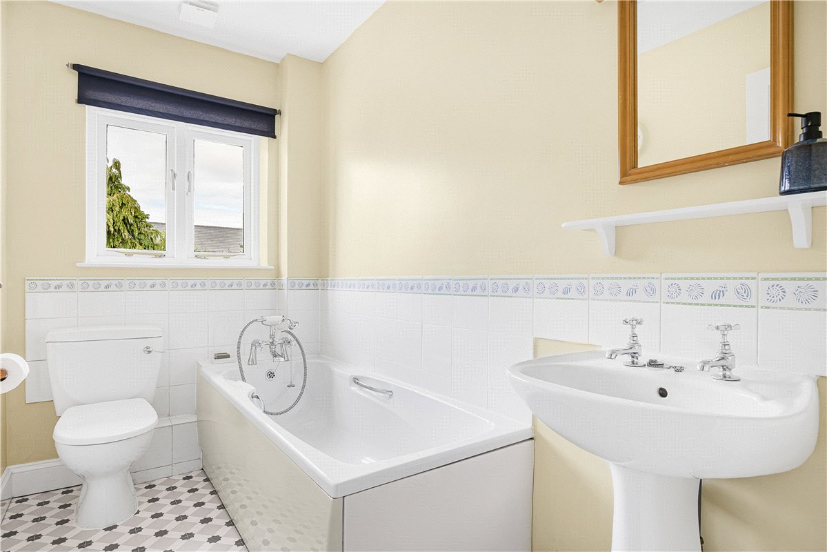 5 bedroom house, Eaton Road, Appleton OX13 - Sold STC