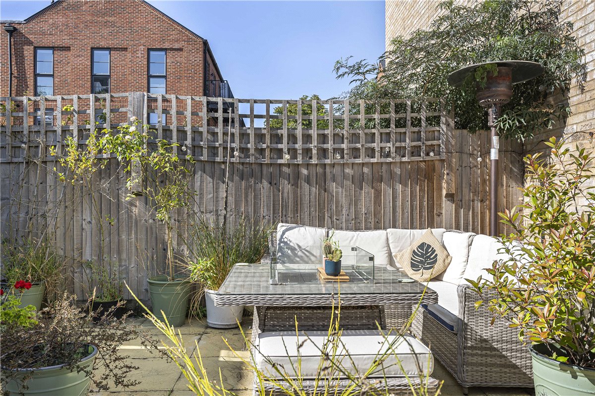 4 bedroom house, Baynhams Drive, Oxford OX2 - Sold STC