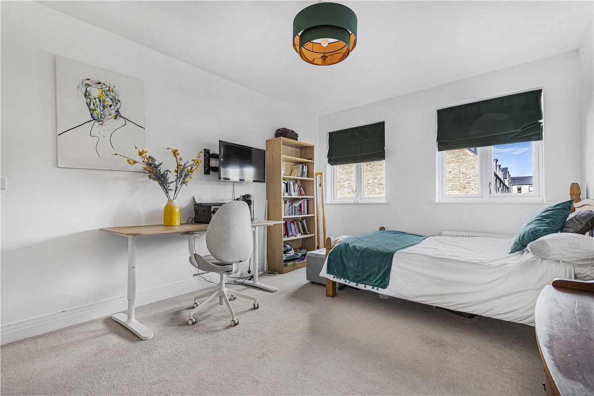 4 bedroom house, Baynhams Drive, Oxford OX2 - Sold STC